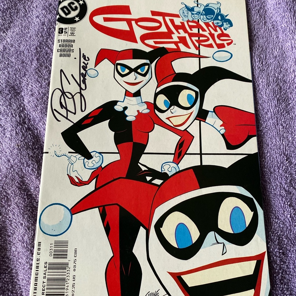 DC Gotham Girls Set 1-5 signed RARE - Picture 4 of 6